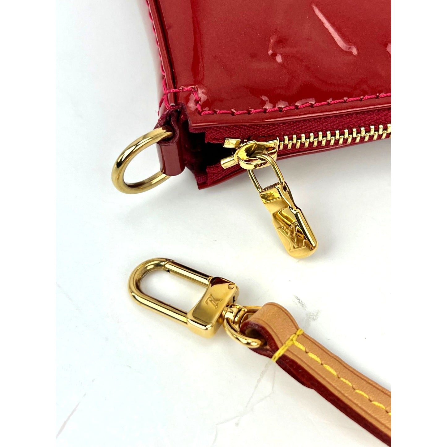 
                  
                    Louis Vuitton Pochette Accessories NM Vernis Rose Indien Shoulder Bag
                  
                