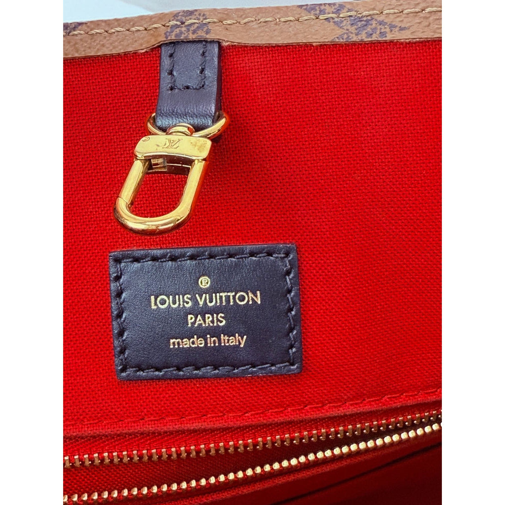 
                  
                    Louis Vuitton ONTHEGO MM Reverse Giant Monogram Tote
                  
                