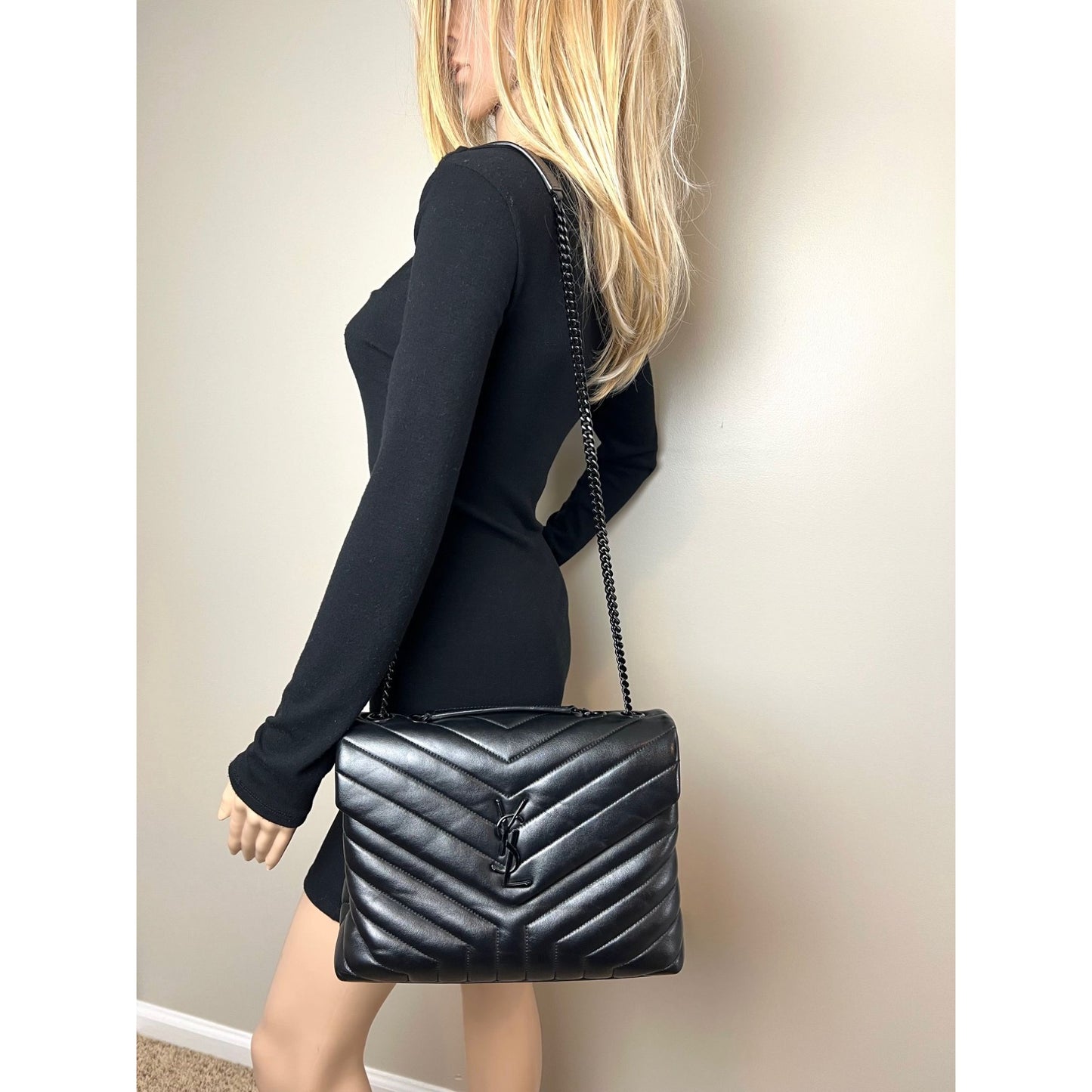 
                  
                    Saint Laurent Medium Loulou Bag Quilted Black Leather Monochrome YSL Flap
                  
                