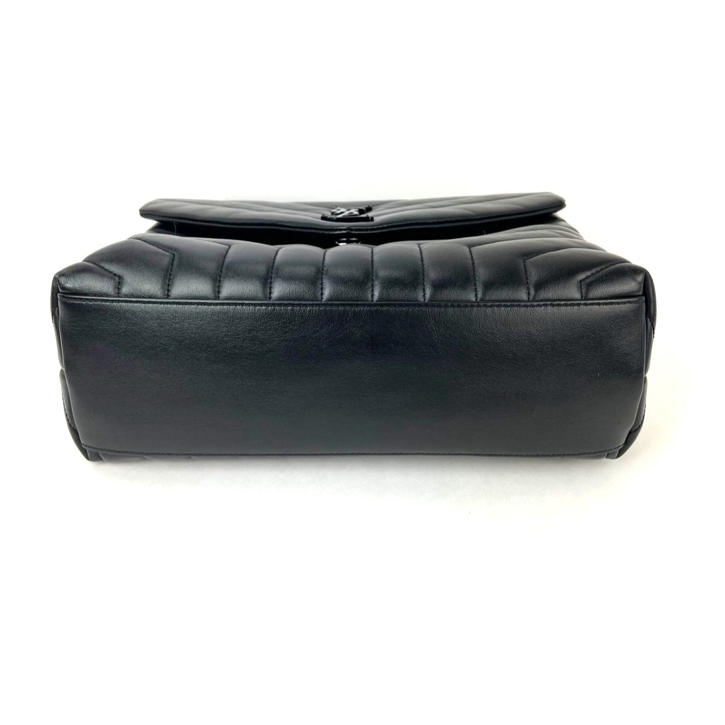 
                  
                    Saint Laurent Medium Loulou Bag Quilted Black Leather Monochrome YSL Flap
                  
                