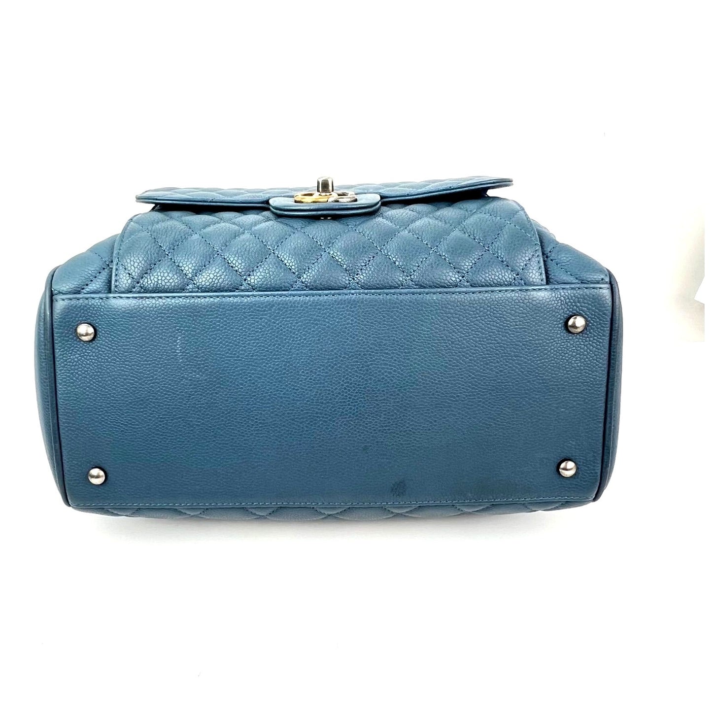 
                  
                    Chanel Quilted Caviar Large Blue Bowling Bag Ruthenium
                  
                