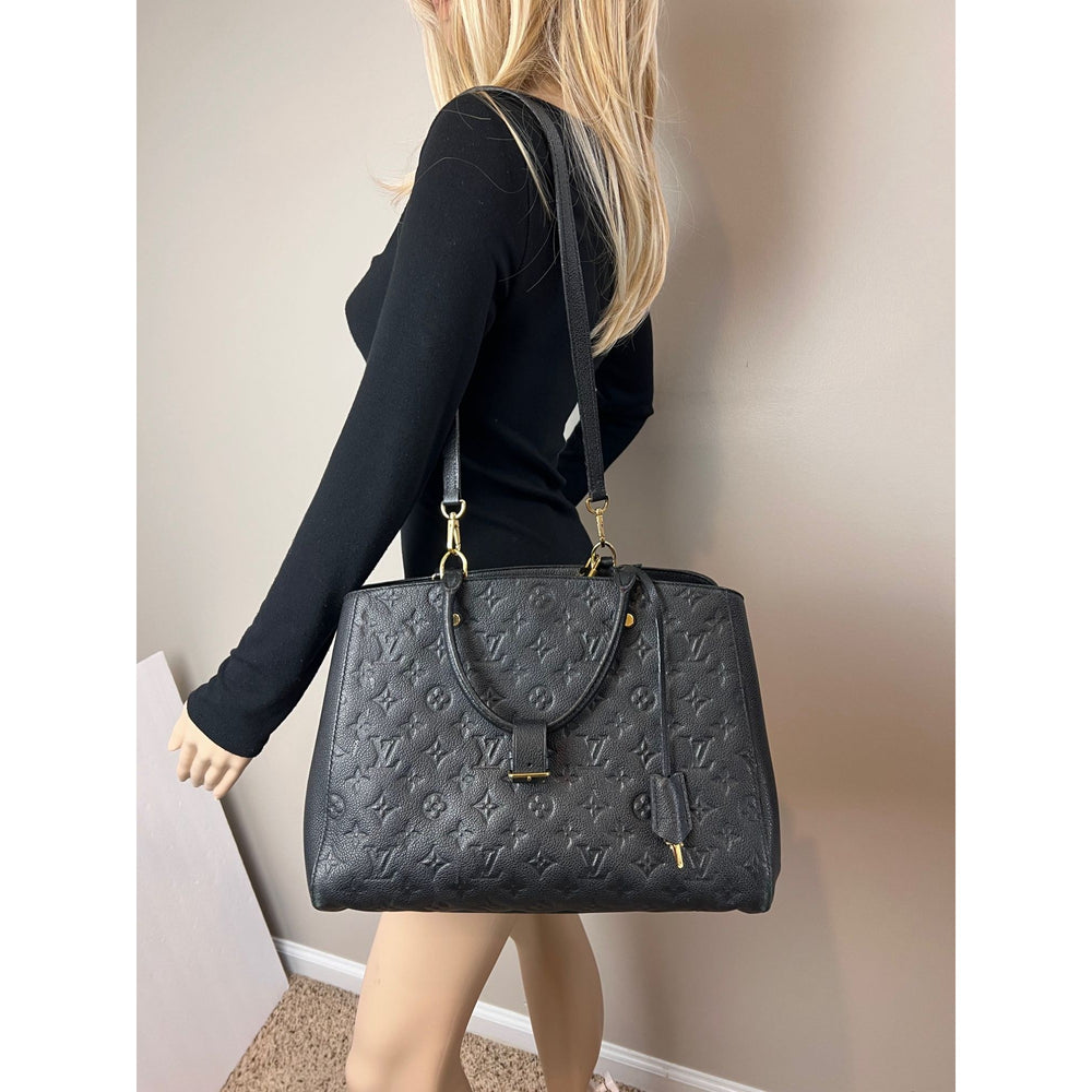 
                  
                    Louis Vuitton Montaigne GM Black Empriente Leather Shouder bag
                  
                