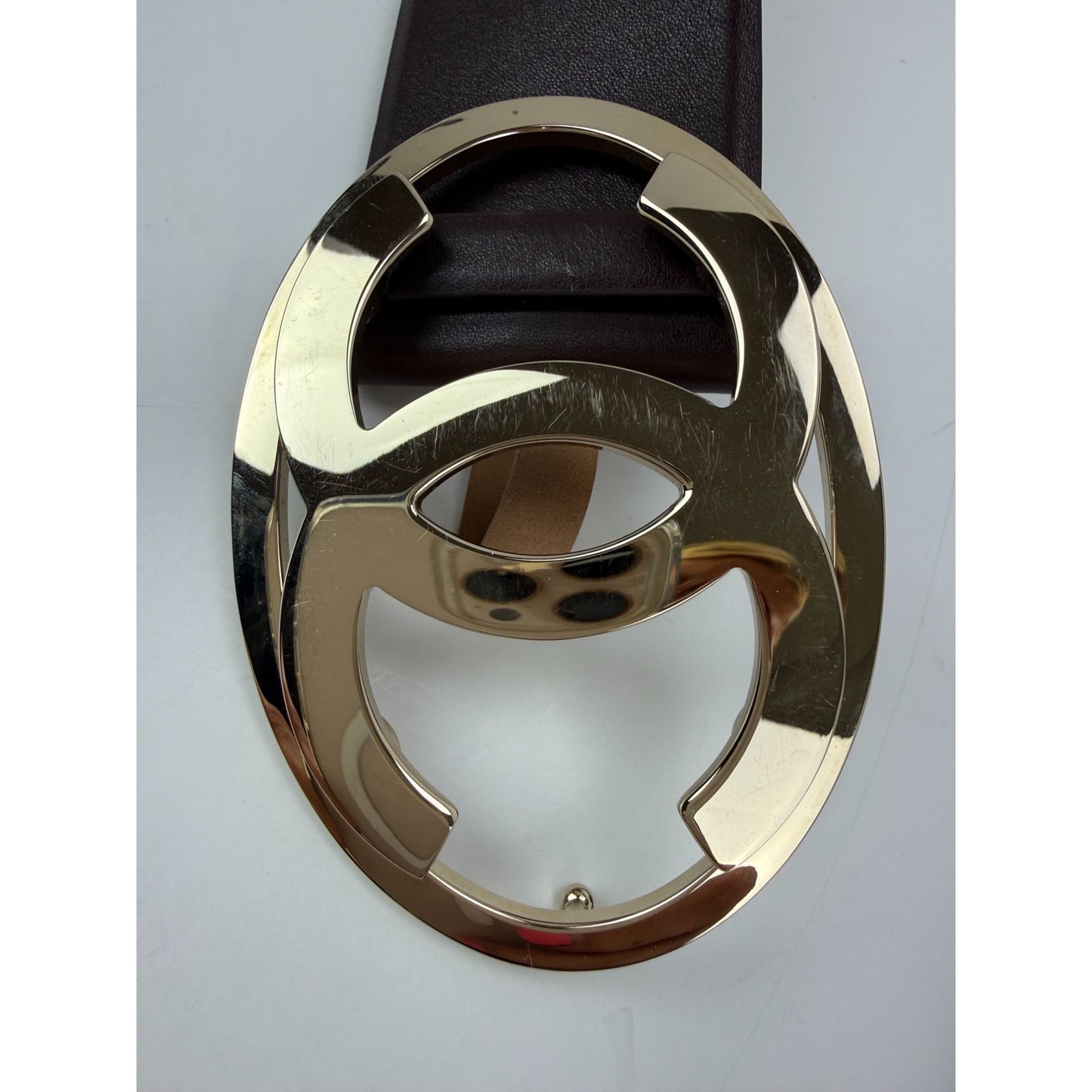 
                  
                    Chanel Interlocking CC Logo Brown Leather Belt 95/38  Vintage
                  
                