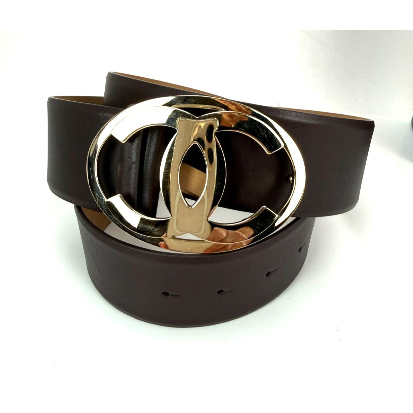 
                  
                    Chanel Interlocking CC Logo Brown Leather Belt 95/38  Vintage
                  
                