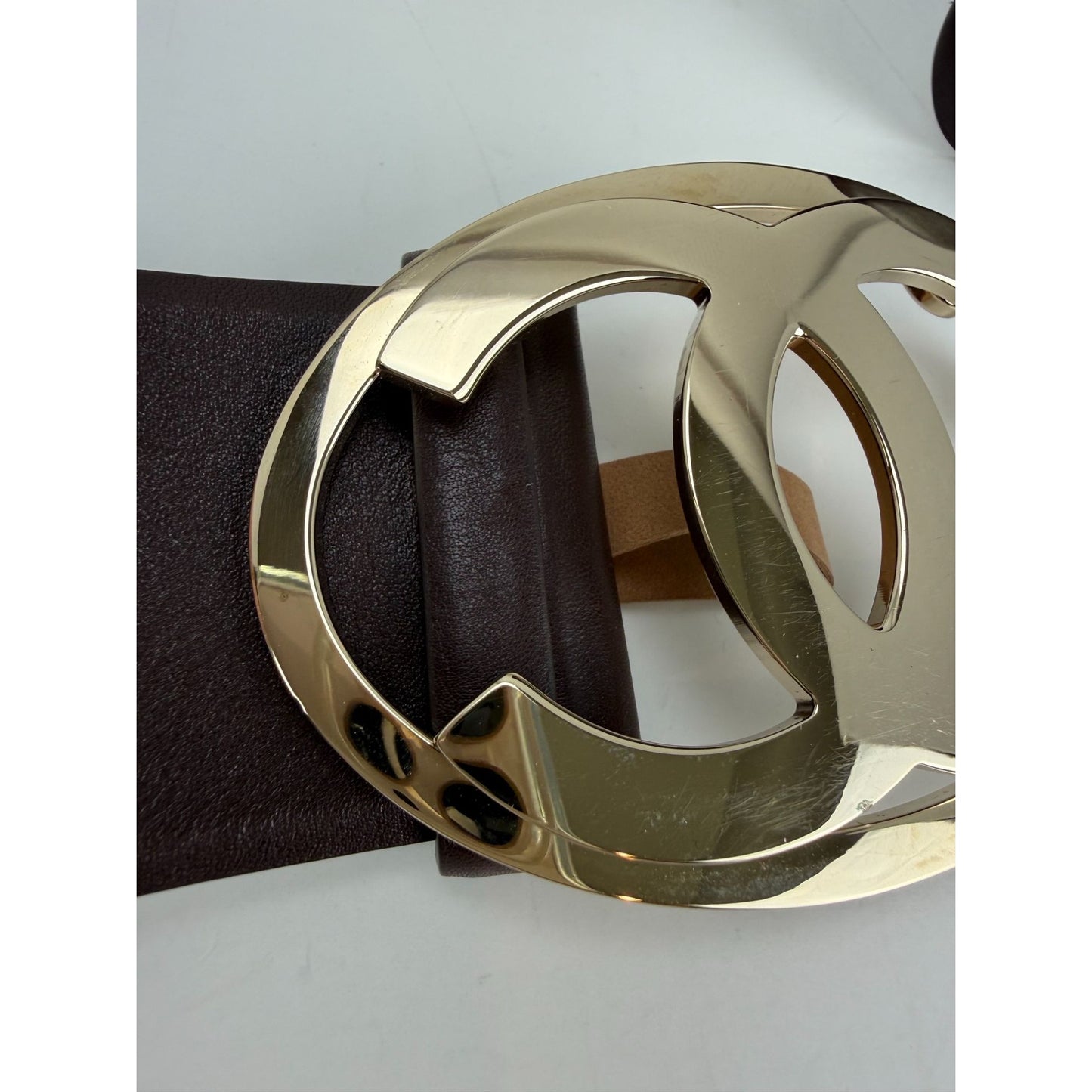 
                  
                    Chanel Interlocking CC Logo Brown Leather Belt 95/38  Vintage
                  
                