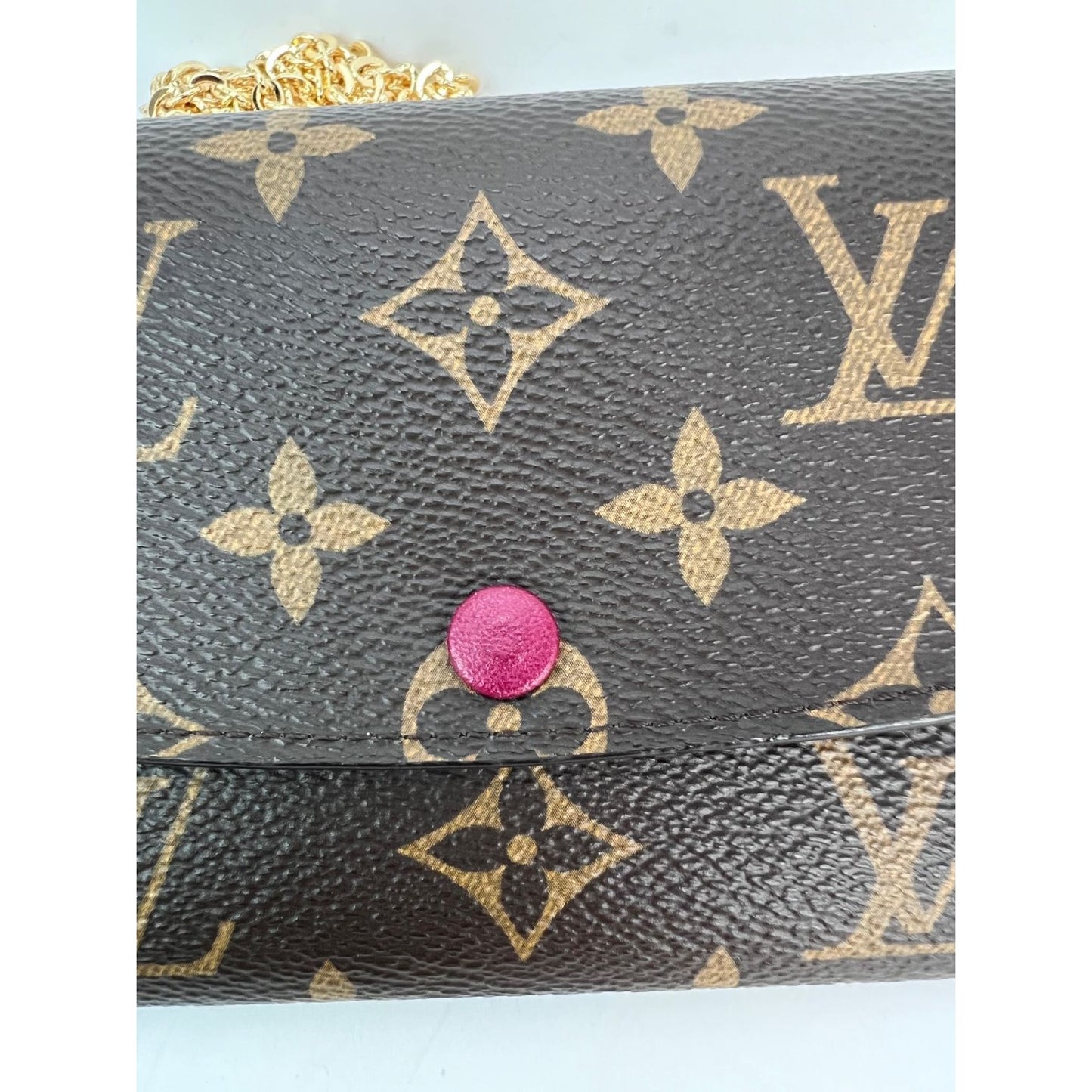 
                  
                    Louis Vuitton Emilie Monogram Fuchsia Wallet Clutch
                  
                