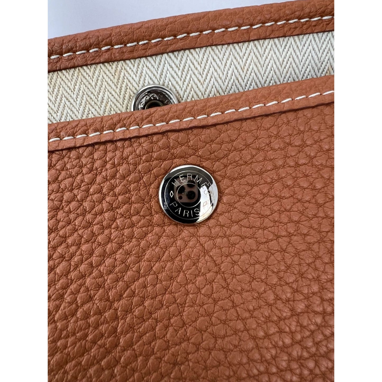 
                  
                    Hermes Negonda Garden Party MM 36 Gold Leather Tote
                  
                