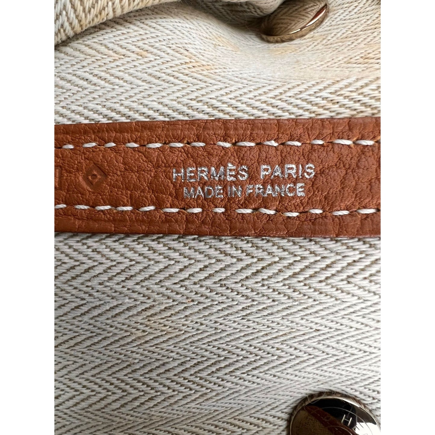 
                  
                    Hermes Negonda Garden Party MM 36 Gold Leather Tote
                  
                