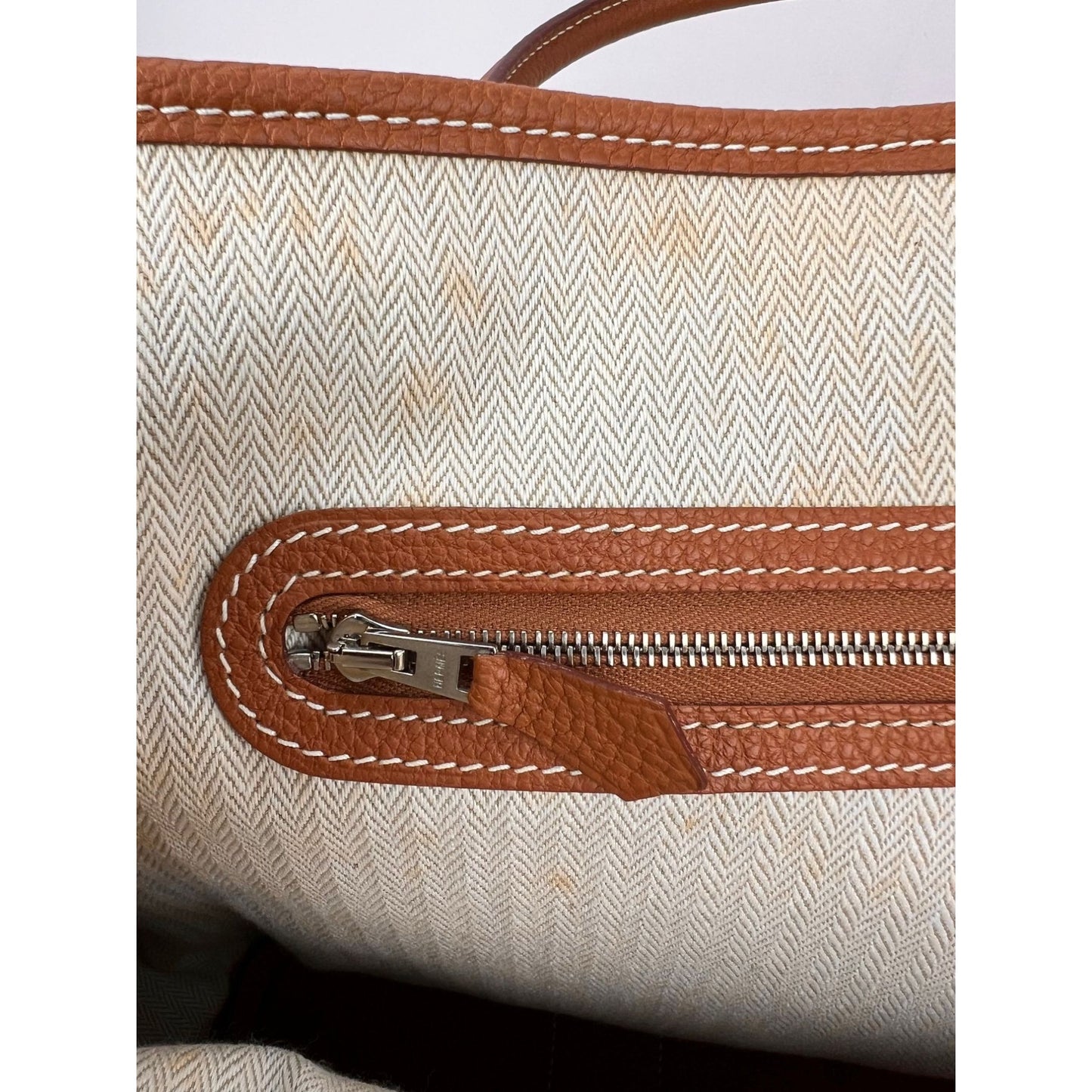 
                  
                    Hermes Negonda Garden Party MM 36 Gold Leather Tote
                  
                