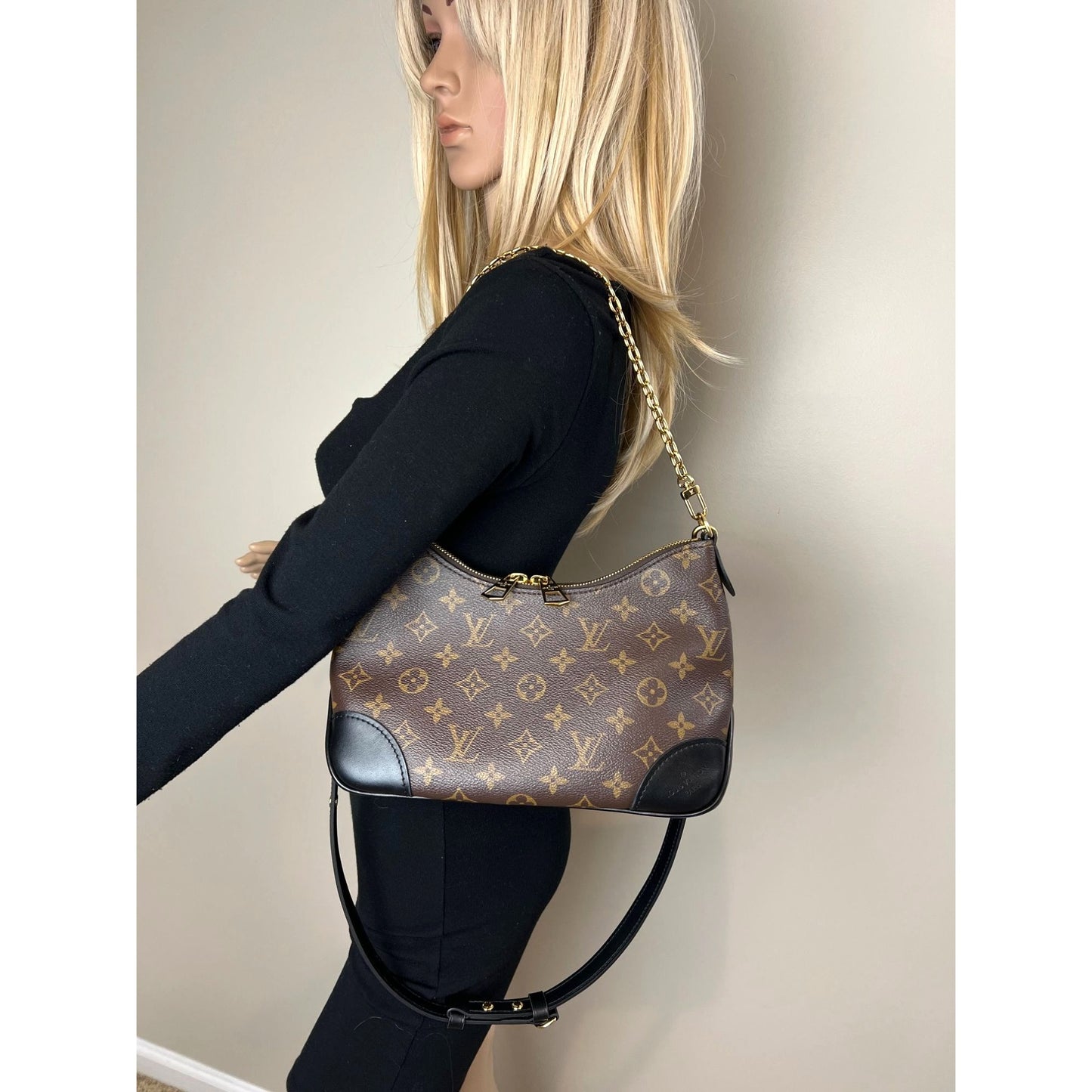 
                  
                    Louis Vuitton Boulogne PM Noir Monogram Shoulder Crossbody Bag
                  
                