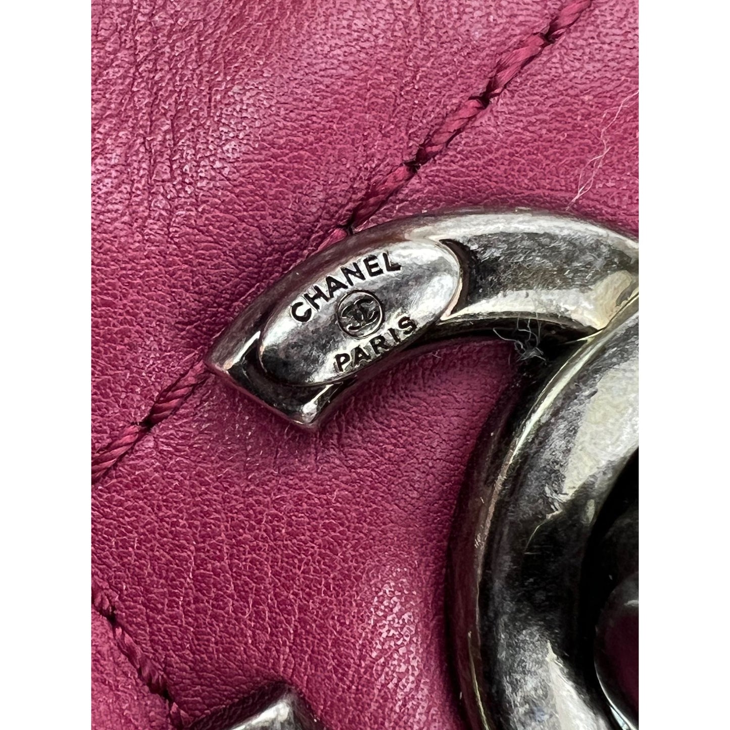 
                  
                    Chanel Shopping in Chains Quilted Leather Burgundy Tote Bag
                  
                