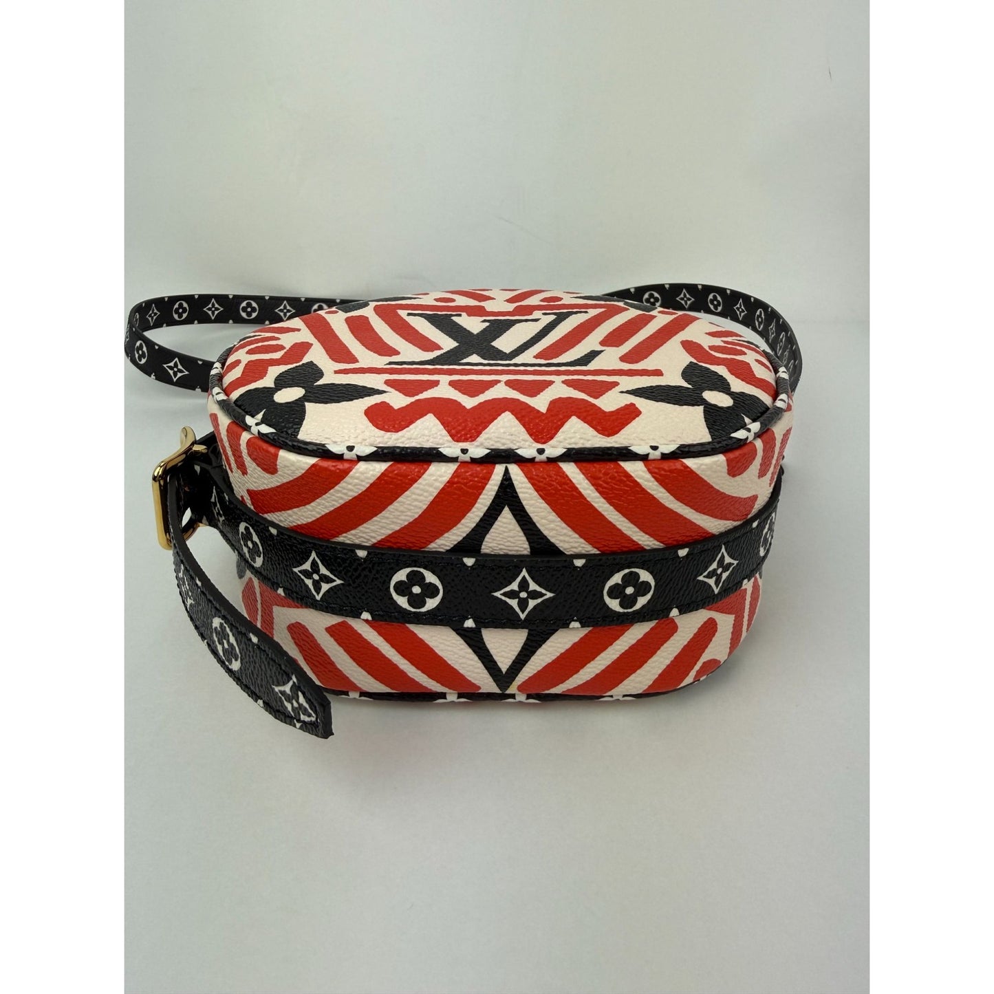 
                  
                    Louis Vuitton Monogram Giant Crafty Boite Chapeau Souple PM Crossbody Bag Rouge Black Creme
                  
                