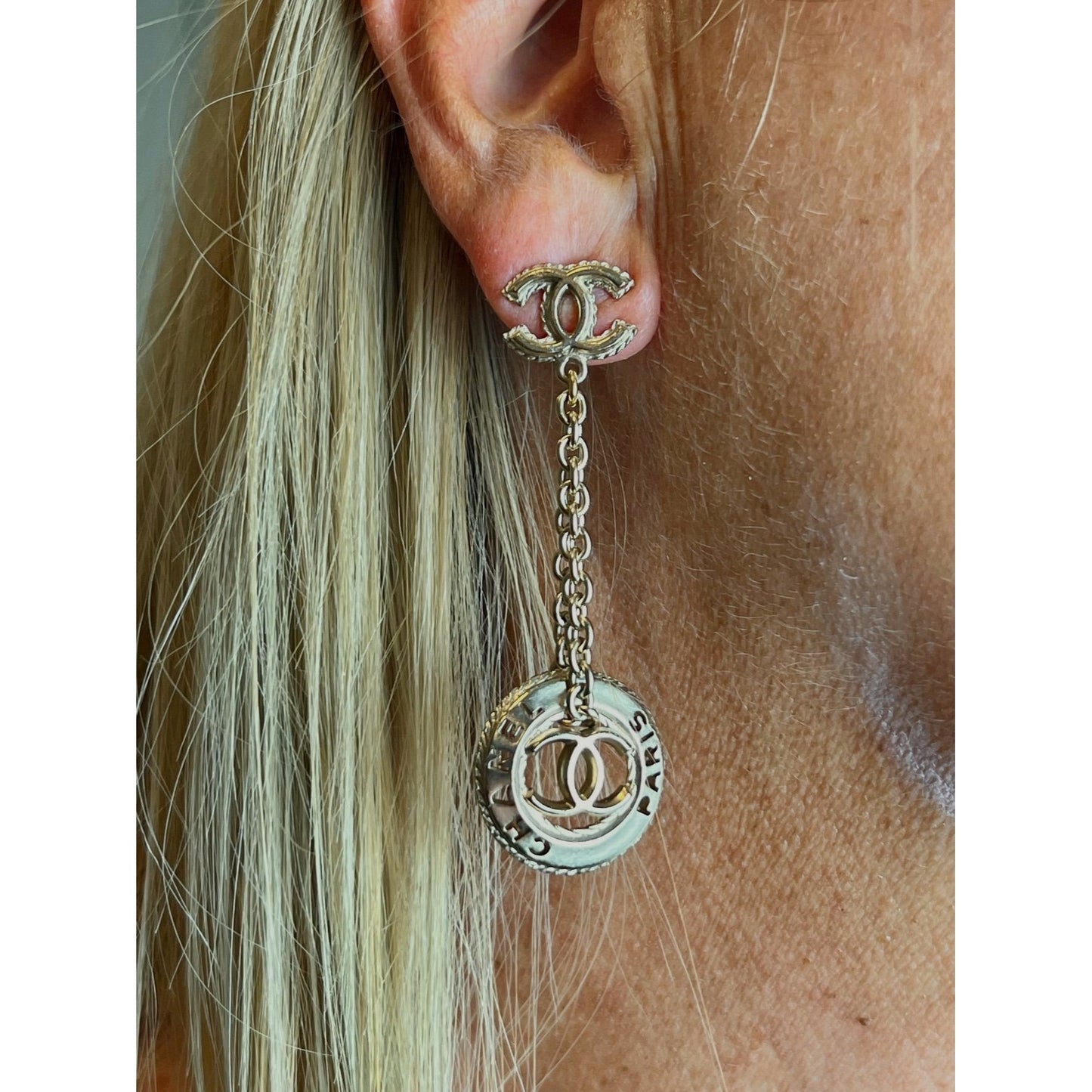 
                  
                    Chanel Gold Chain Logo Dangle CC Earrings
                  
                