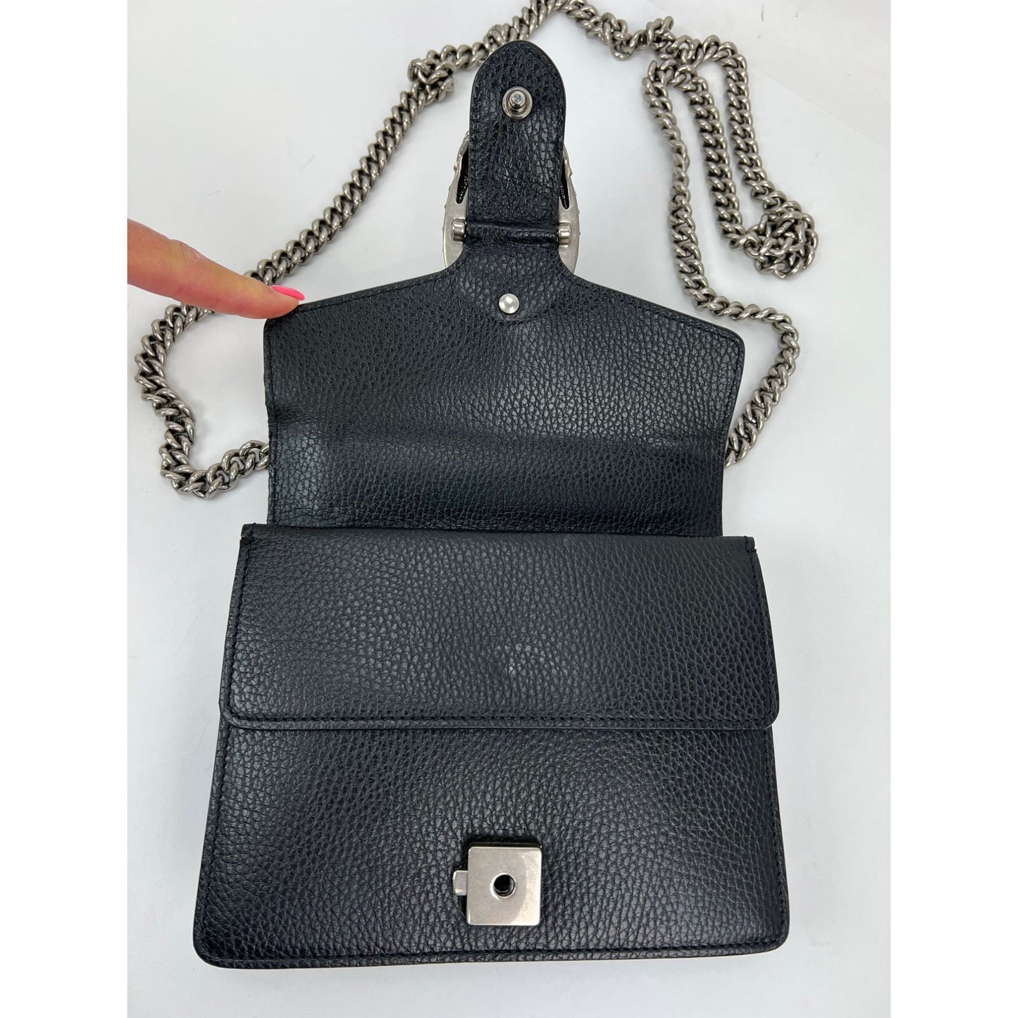
                  
                    Gucci Dionysus Cyrstals Black Leather Small Shoulder Bag
                  
                
