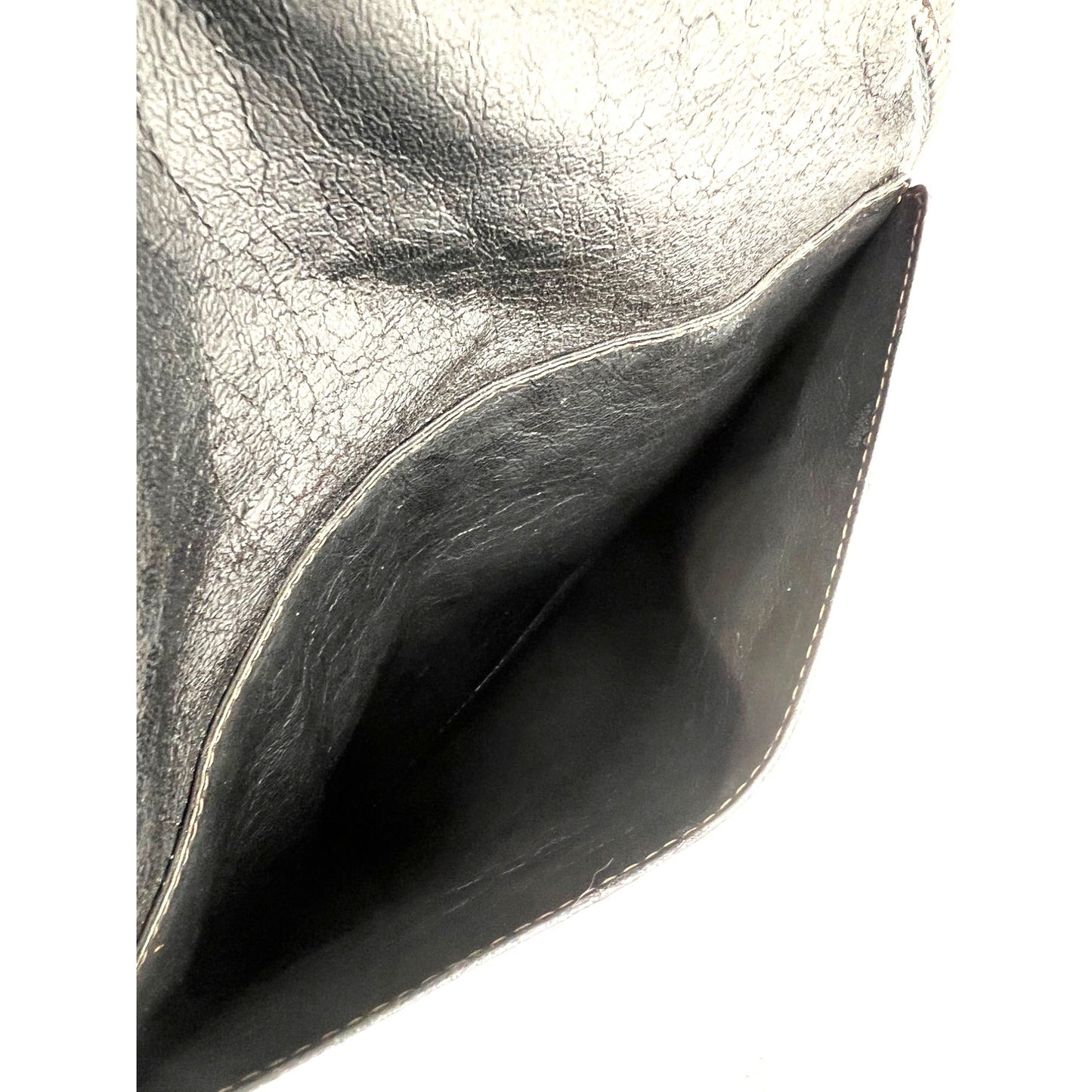 
                  
                    Chloe Eclipse Logo Embellished Black Leather Tote  EBAY LIVE
                  
                