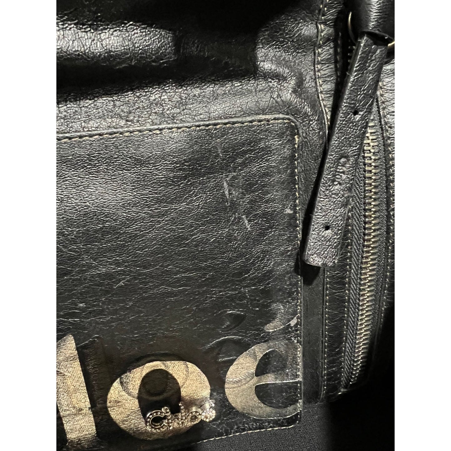 
                  
                    Chloe Eclipse Logo Embellished Black Leather Tote  EBAY LIVE
                  
                