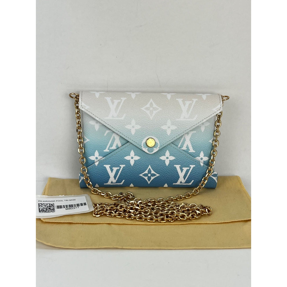 
                  
                    LOUIS VUITTON Kirigami Pool Blue Pochette Medium Clutch
                  
                