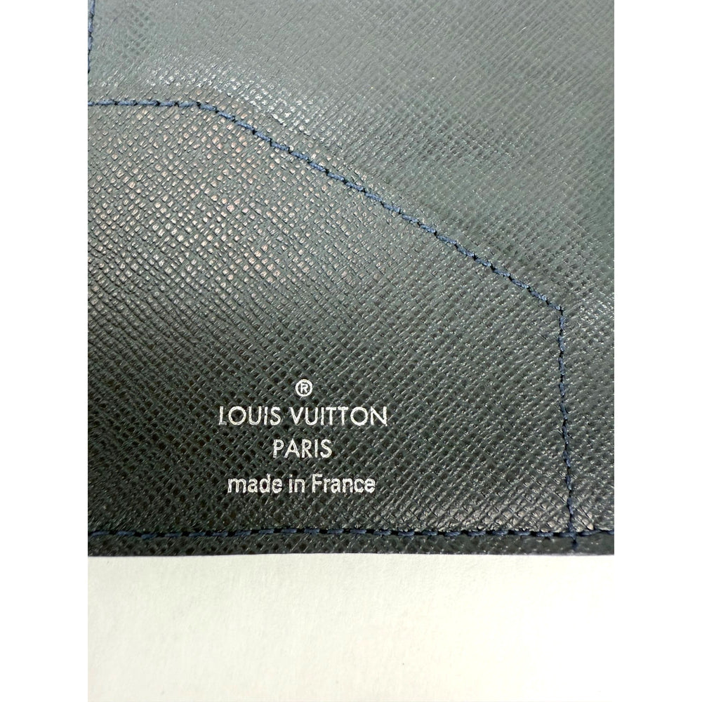 
                  
                    LOUIS VUITTON Taiga Brazza Long Bifold Dark Blue Leather Wallet
                  
                