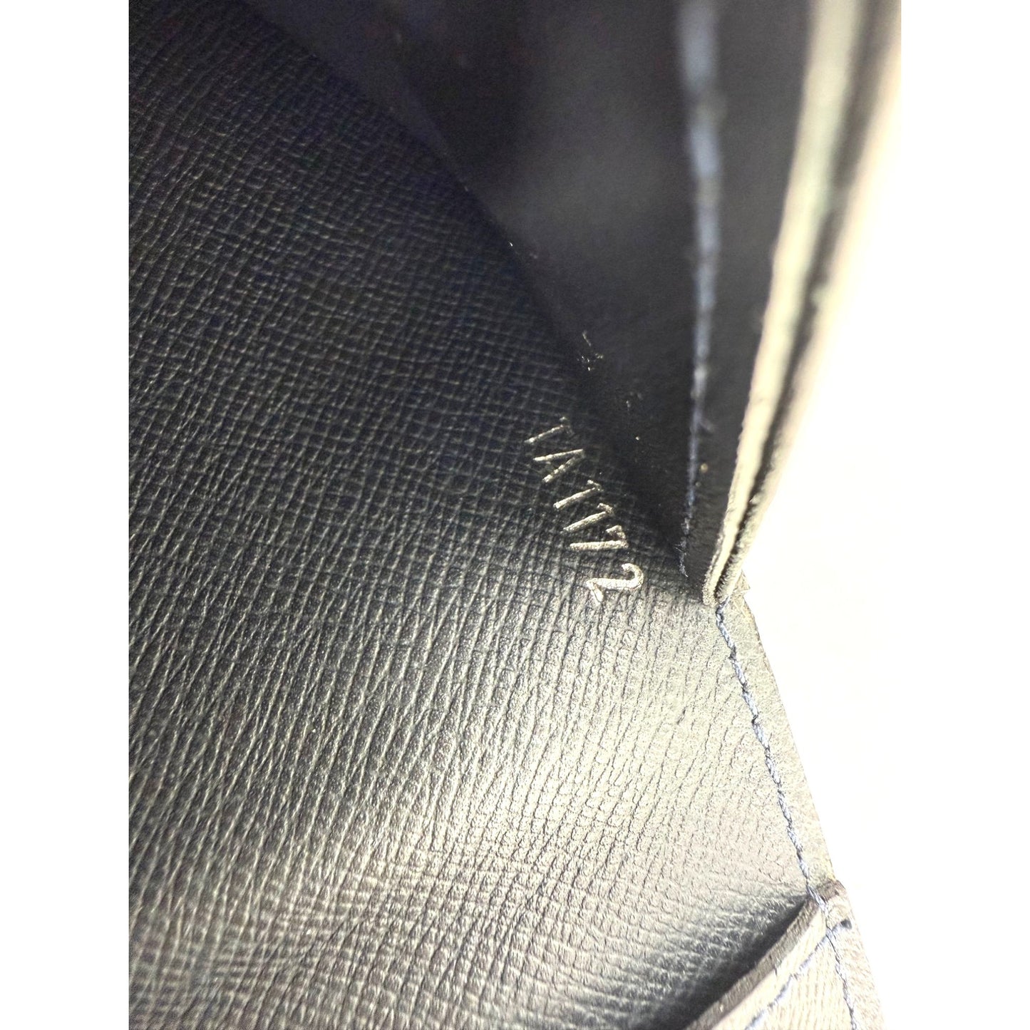 
                  
                    LOUIS VUITTON Taiga Brazza Long Bifold Dark Blue Leather Wallet
                  
                