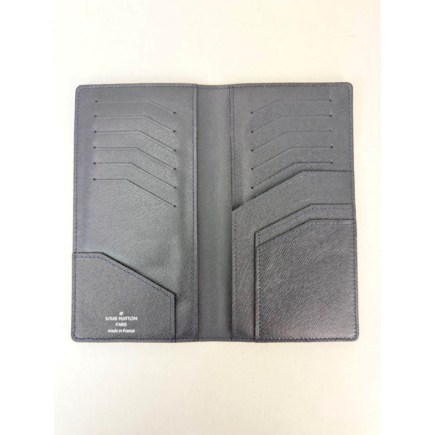 
                  
                    LOUIS VUITTON Taiga Brazza Long Bifold Dark Blue Leather Wallet
                  
                