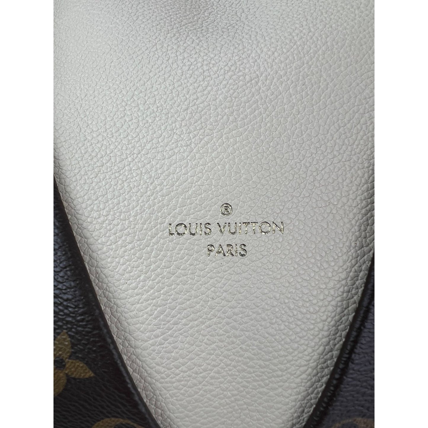 
                  
                    Louis Vuitton Braided V Tote MM Cream Leather Canvas Shoulder Hand Bag
                  
                