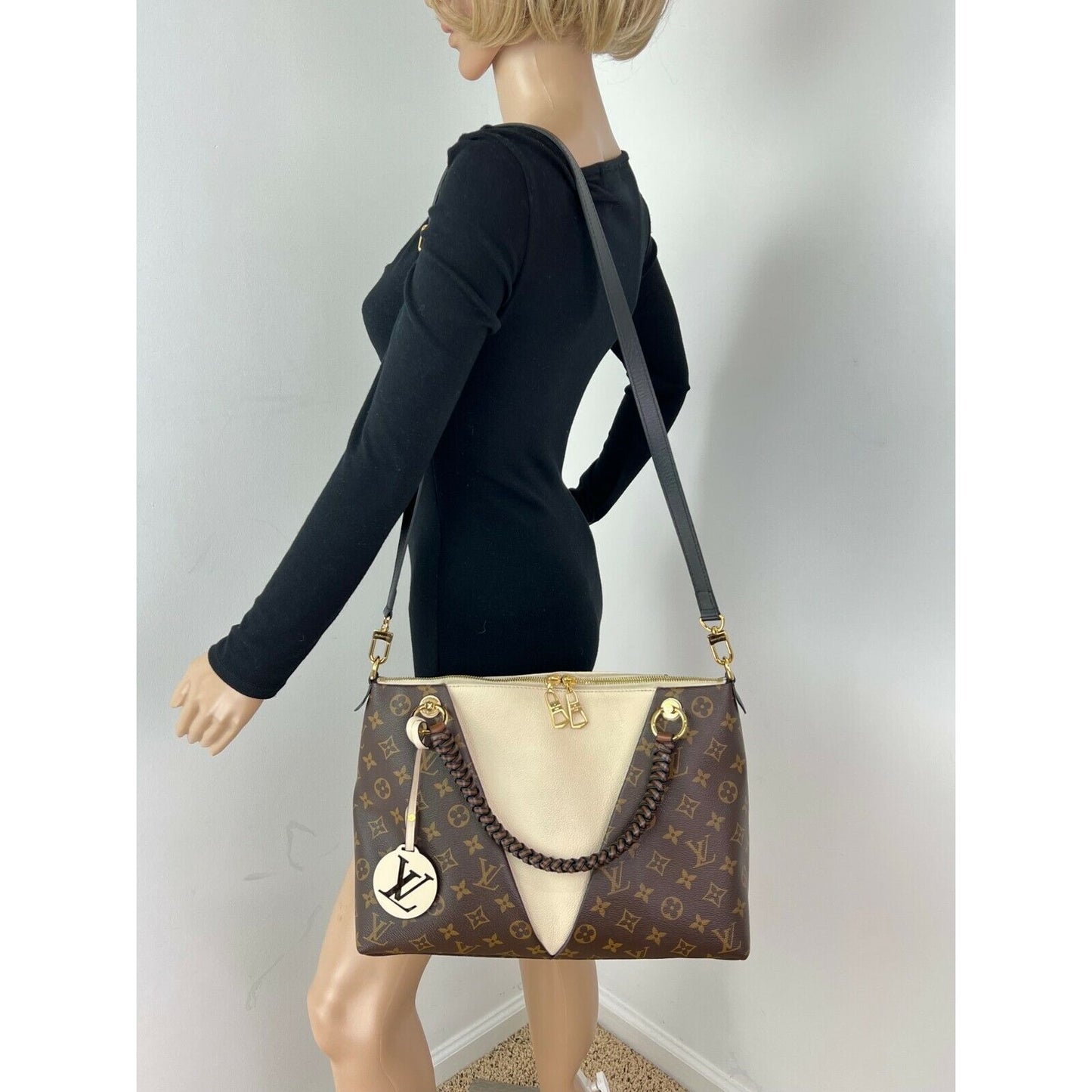 
                  
                    Louis Vuitton Braided V Tote MM Cream Leather Canvas Shoulder Hand Bag
                  
                