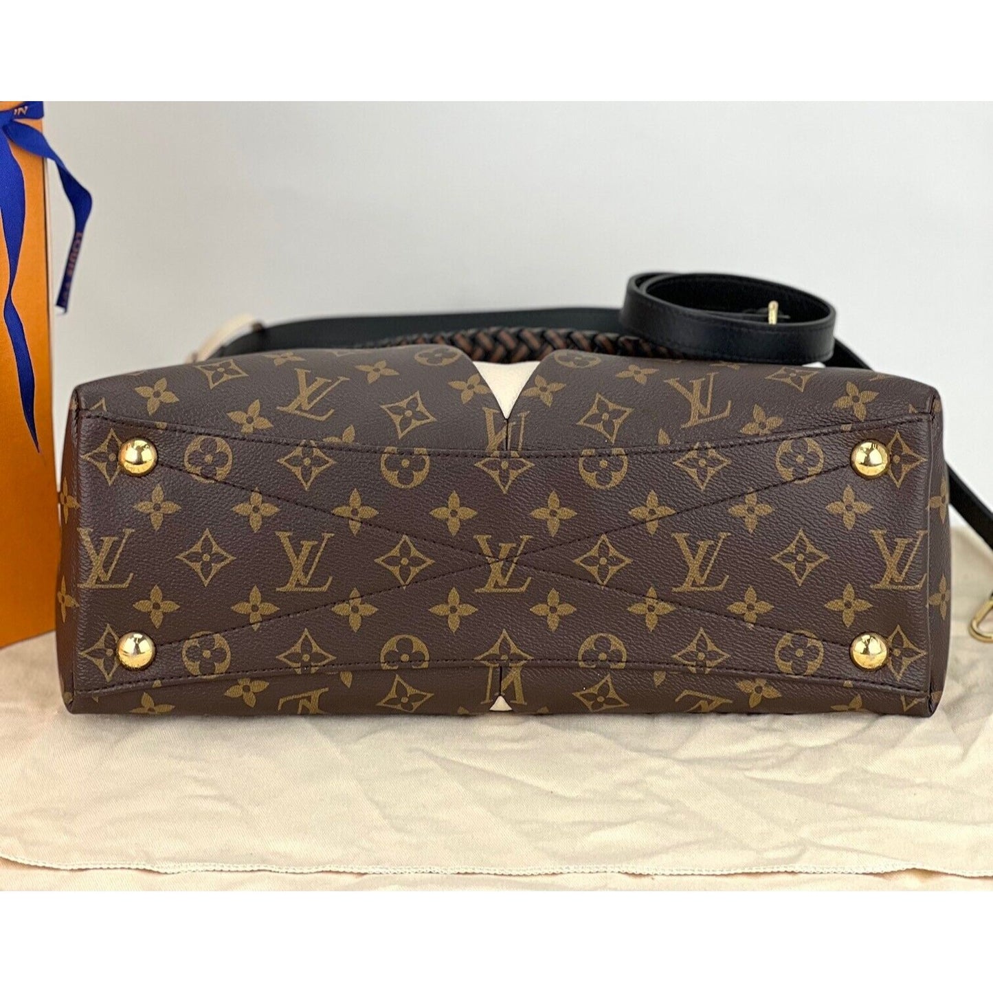 
                  
                    Louis Vuitton Braided V Tote MM Cream Leather Canvas Shoulder Hand Bag
                  
                