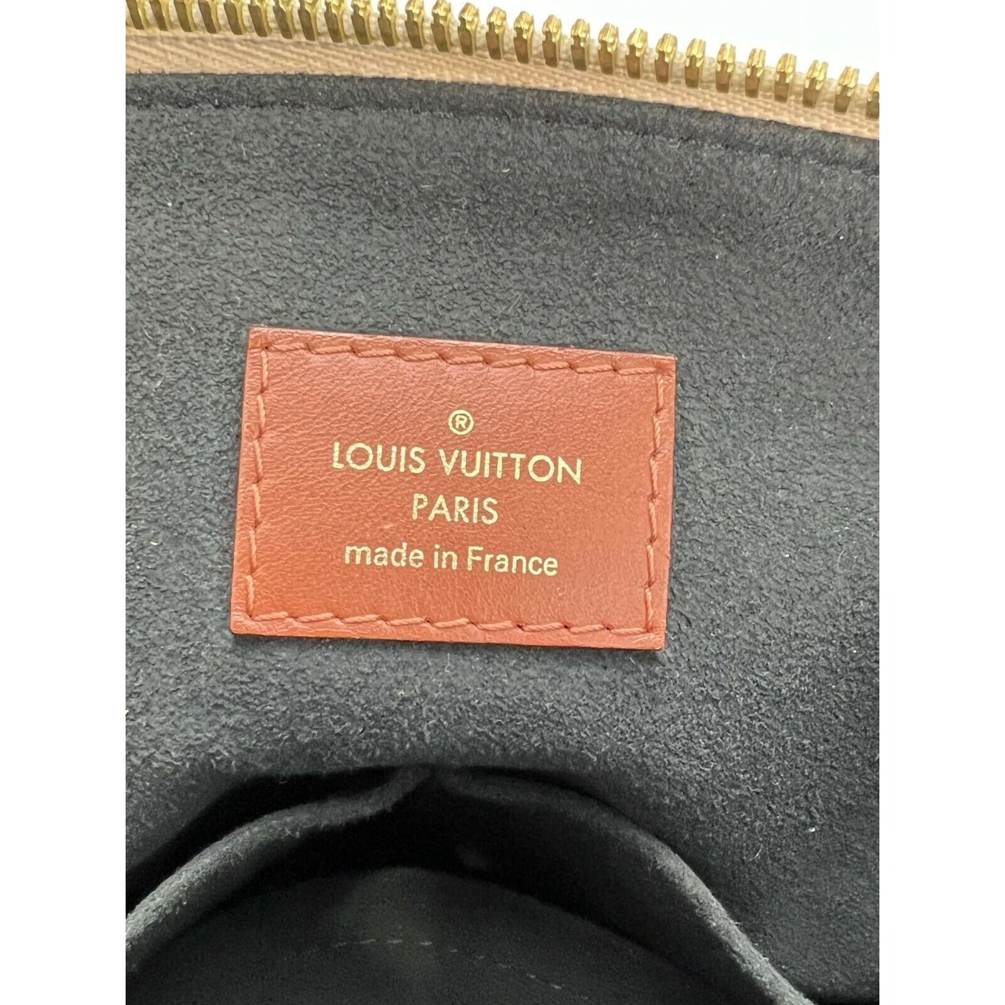 
                  
                    Louis Vuitton Braided V Tote MM Cream Leather Canvas Shoulder Hand Bag
                  
                
