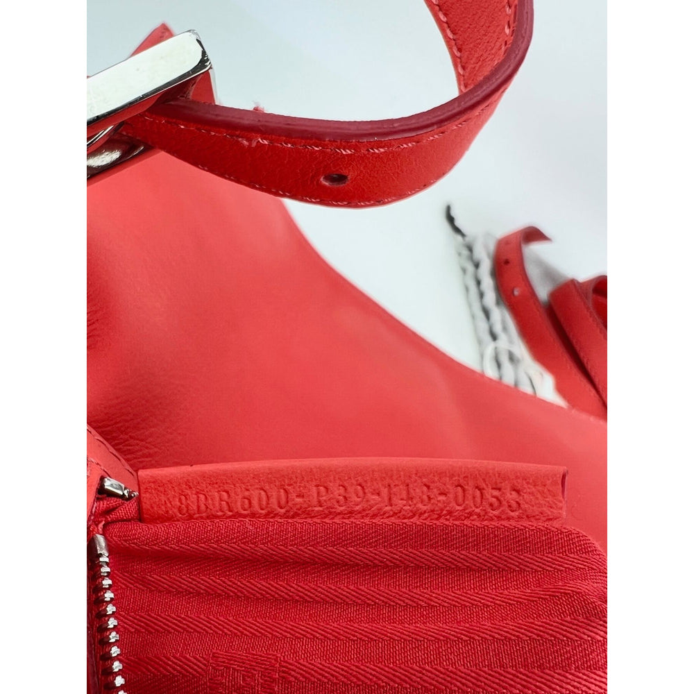 Fendi Vitello Baguette Papavero Shoulder Crossbody Hand Bag