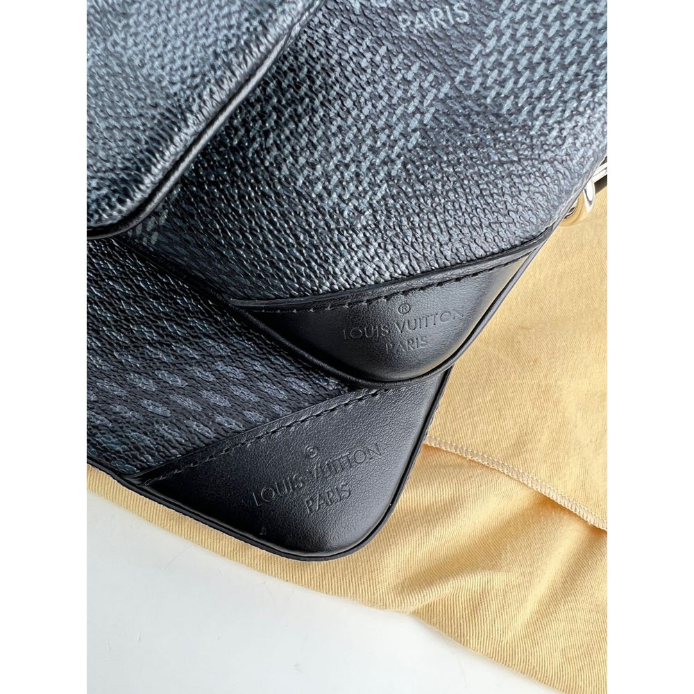 Louis Vuitton Trio Messenger Bag Limited Edition Damier Graphite