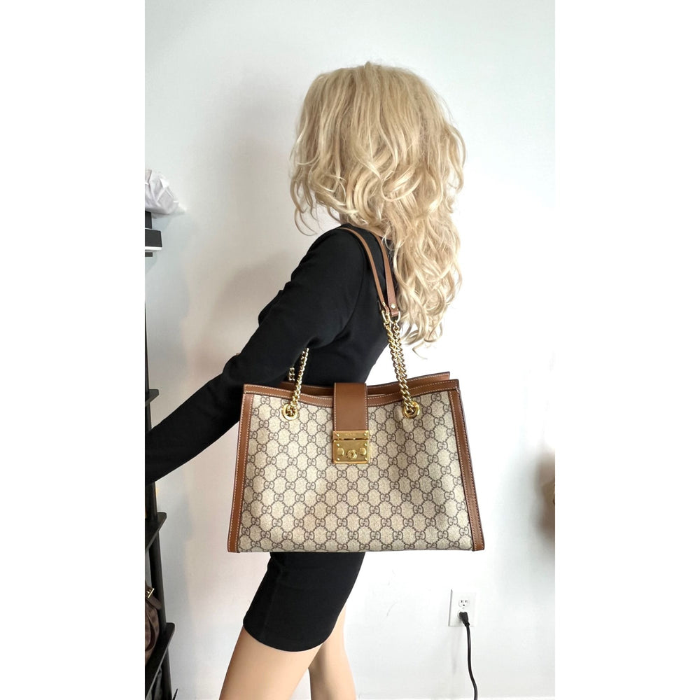 Gucci Padlock Medium GG Shoulder Bag – Debsluxurycloset