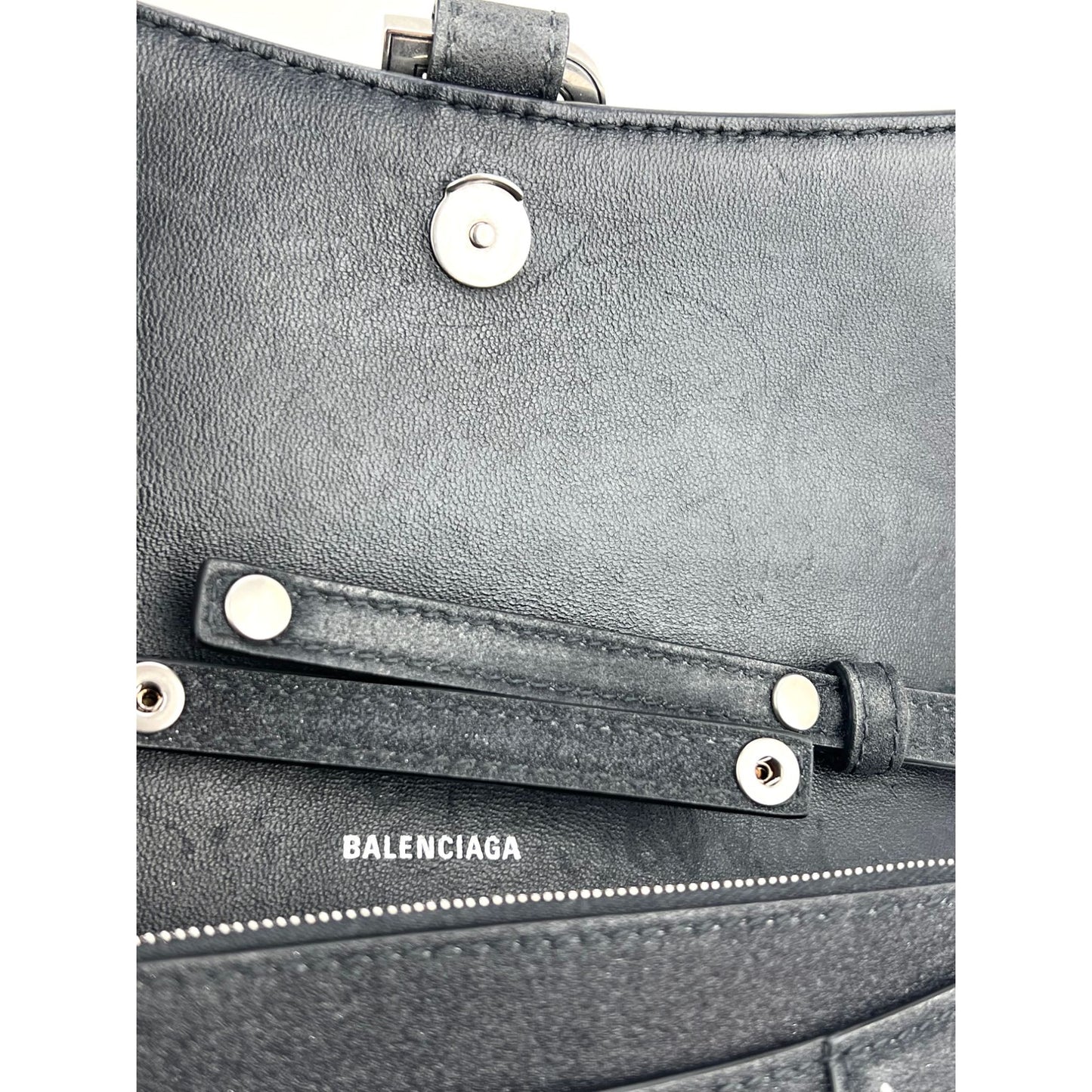 Hourglass Wallet on chain - Balenciaga - Leather - Black