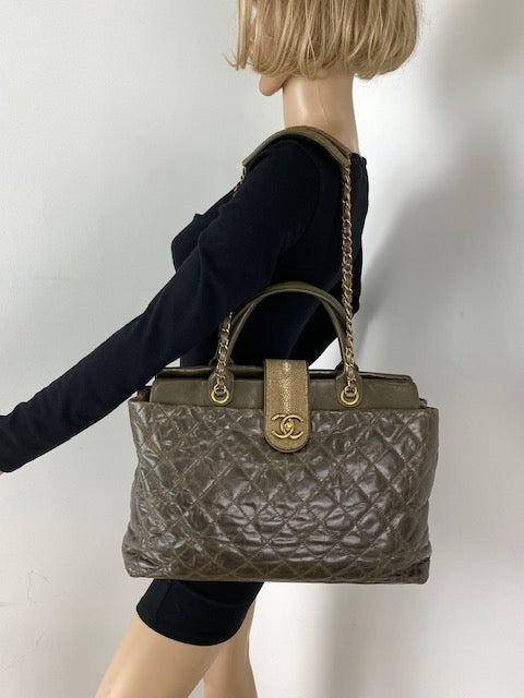 Chanel Vintage Stingray Bindi Bag
