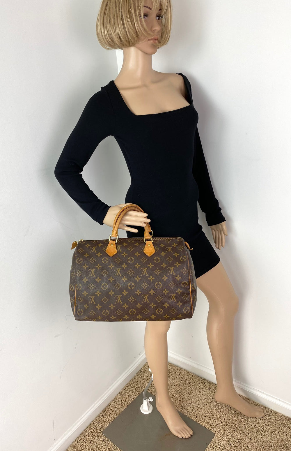 Louis Vuitton Monogram Canvas Speedy 35 Shoulder Bag Added Insert & Chain  M41107 Preowned Brown Cloth ref.673935 - Joli Closet