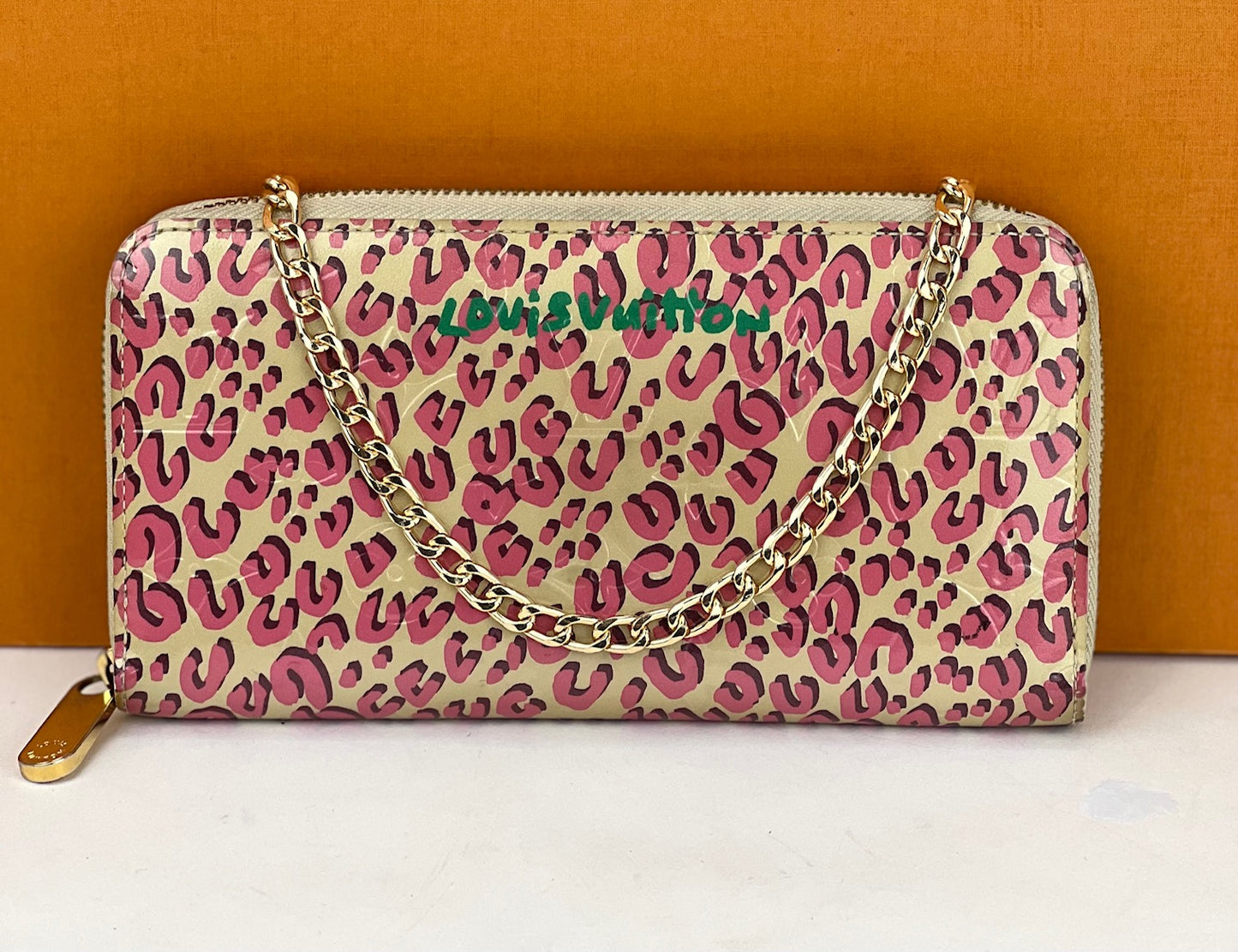 Louis Vuitton Wallet Zippy Stephan Sprouse Vernis Leopard W/Added Chain A935