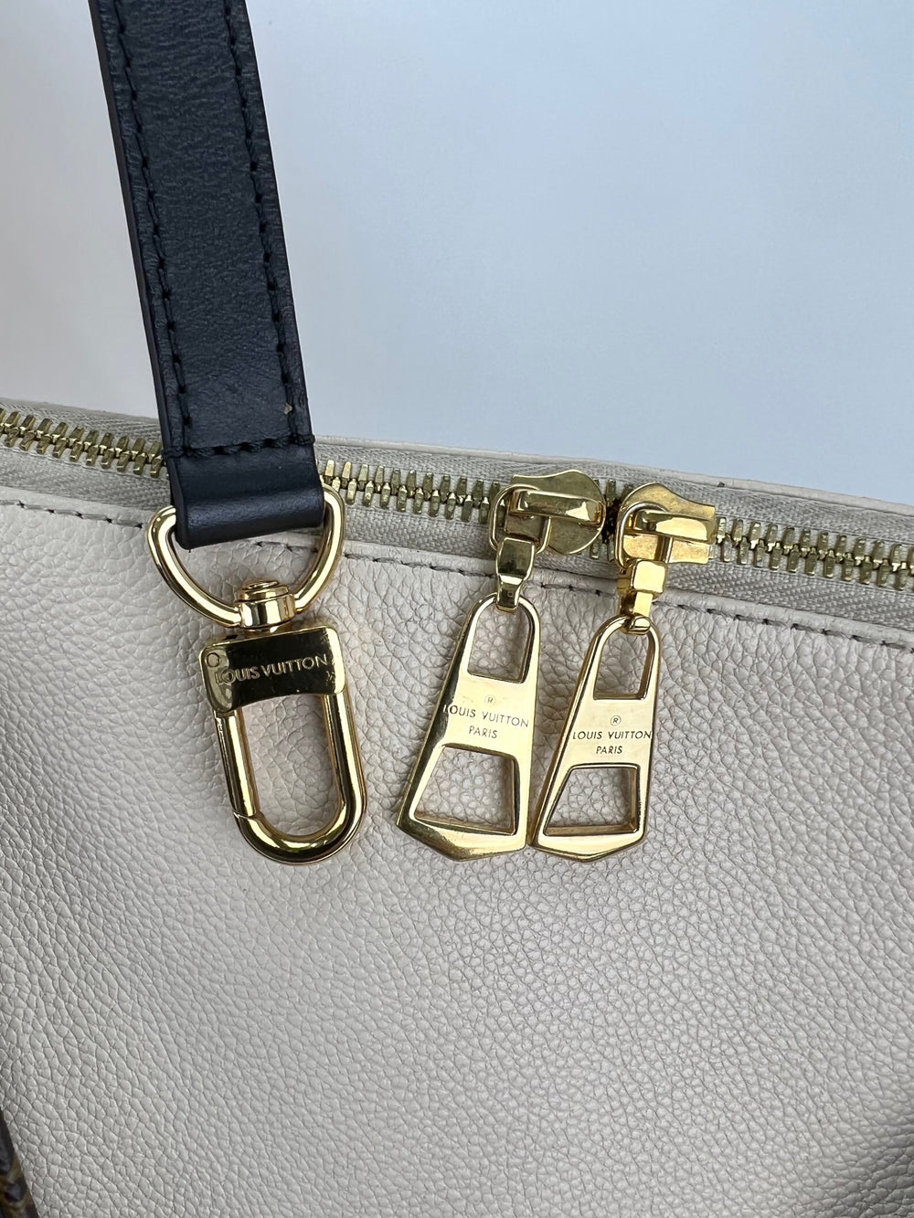 Handbags Louis Vuitton Louis Vuitton Monogram Braided V Tote mm White Leather Shoulder Hand Bag Preowned