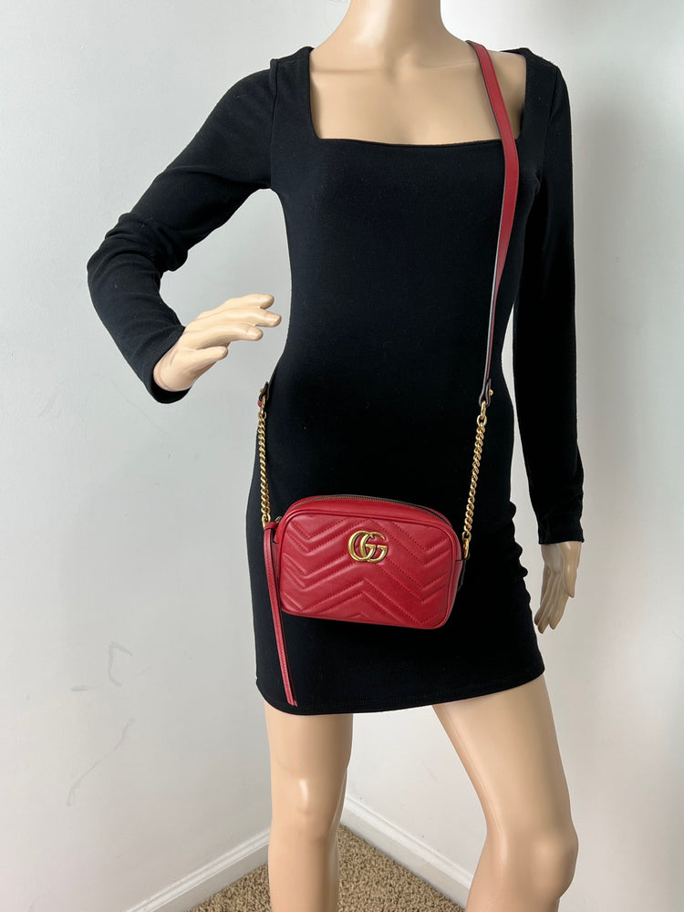 Black pre-owned Gucci GG Marmont Mattelasse mini bag