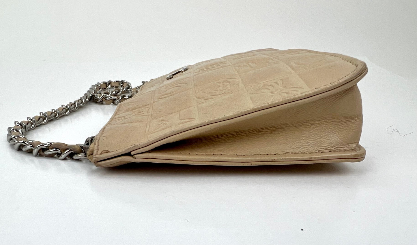 Pre-Owned CHANEL Lucky Symbols Pochette Beige Bag – Debsluxurycloset