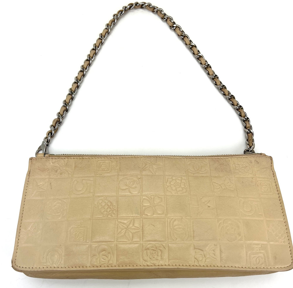 Pre-owned Chanel Lucky Symbols Pochette Beige Bag