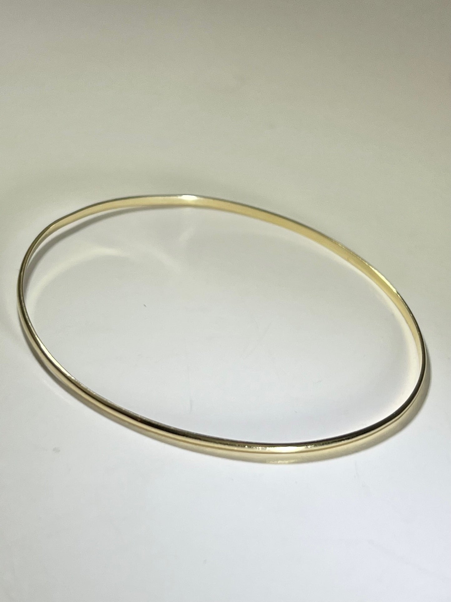 
                  
                    14K Yellow Gold KBH Reclaimed Skinny Bangle Bracelet Jewelry Authentic
                  
                