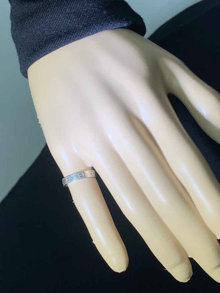 New Louis Vuitton Empreinte 18k White Gold Diamond Ring For Sale at 1stDibs   cartier ring 750 love 52833a, anillo cartier 750 love 52833a precio, louis  vuitton diamond ring