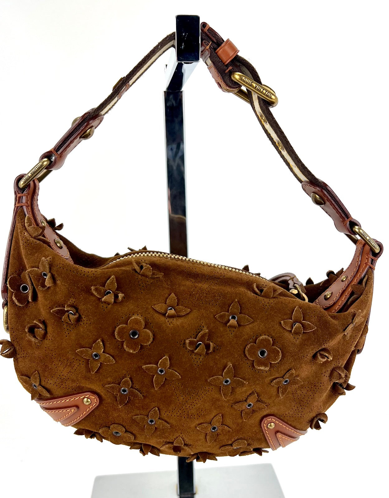 Louis Vuitton Hand Bag Brown Suede Mahina Fleurs Onatah PM Cacao Hobo Bag  Preowned ref.674053 - Joli Closet