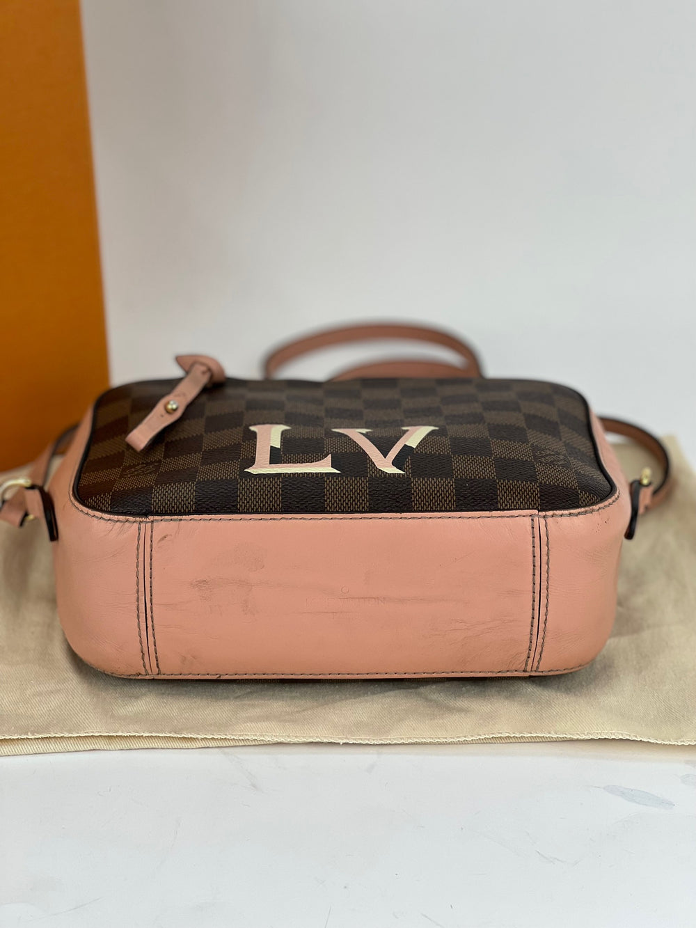 Louis Vuitton Damier Ebene Santa Monica - Crossbody Bags, Handbags