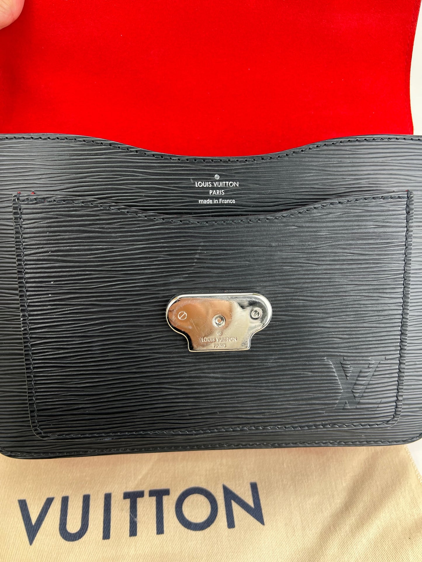 Louis Vuitton Neo Monceau Handbag Epi Leather White 12293865