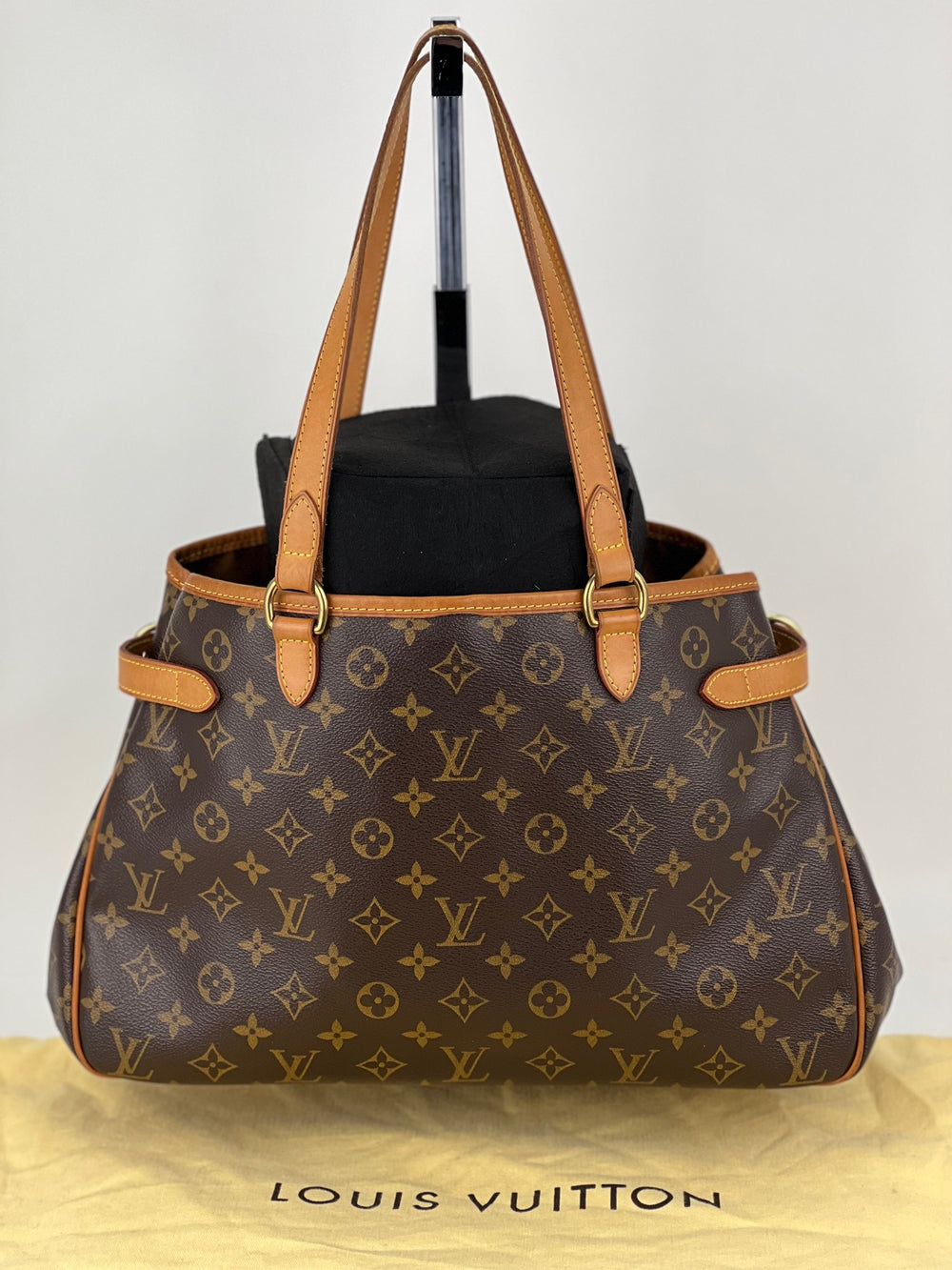 Pre-Owned Louis Vuitton Batignolles Monogram Brown Shoulder Bag