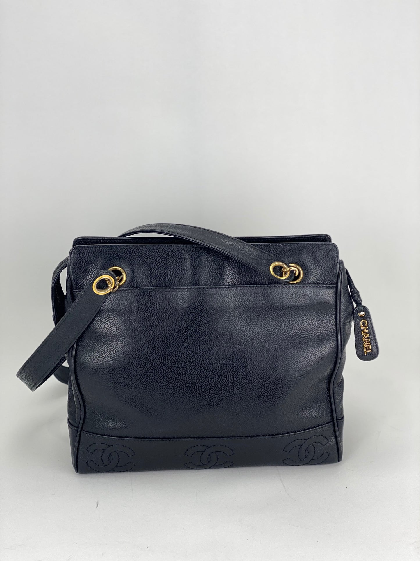 Chanel Vintage Caviar Leather Zip Bag