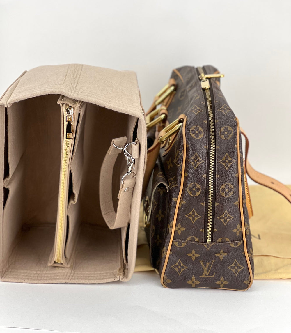 Louis Vuitton Authenticated Manhattan Handbag
