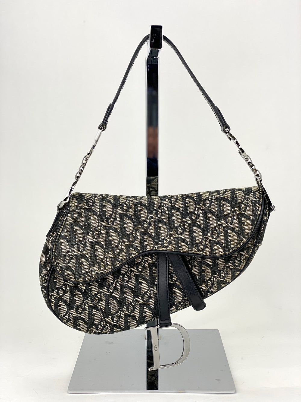 Christian Dior Blue Oblique Canvas Small Boston Bag ○ Labellov ○ Buy and  Sell Authentic Luxury