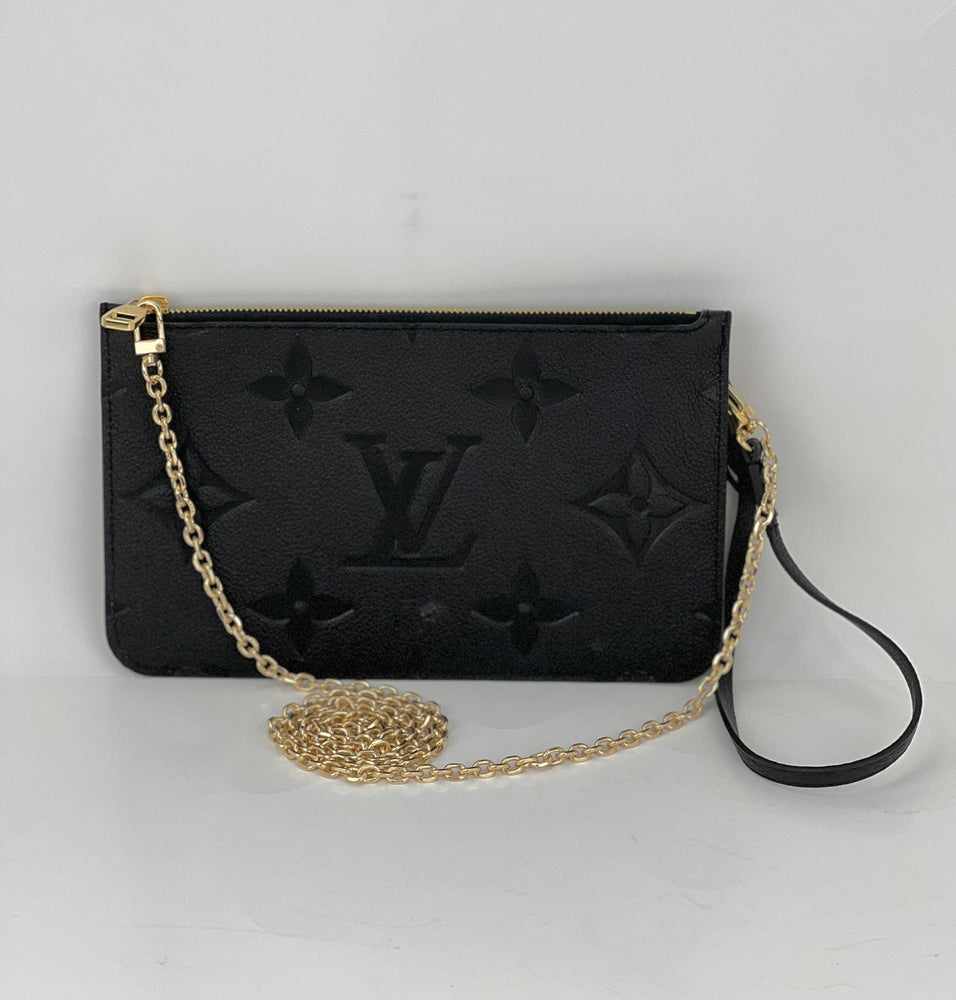LV Pochette Metis Luxury Monogram Handbag  LOUIS VUITTON 