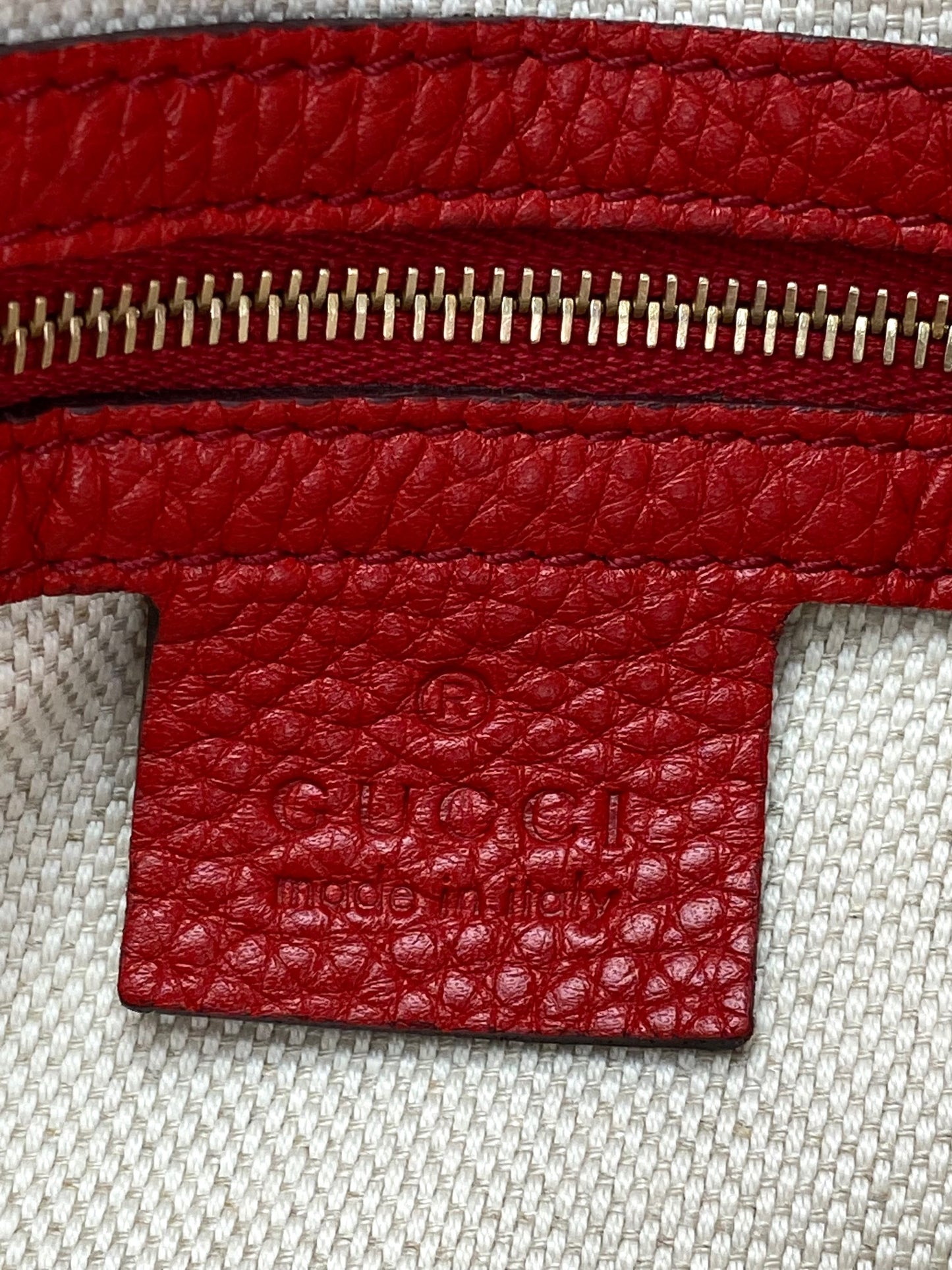 GUCCI SOHO Slouch Tassel Red Pebbled Leather Shoulder Bag – Debsluxurycloset